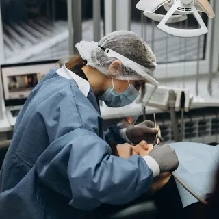 Безпека та комфорт у стоматологічному кріслі: сучасний стандарт турботи про пацієнта